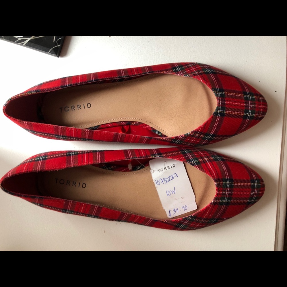 Torrid Plaid Flats 10.5